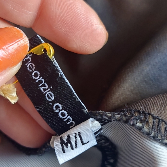 ONZIE Womens Size M/L Gym Leggings Yoga Trousers Galaxy Space Theme Print - Picture 7 of 7